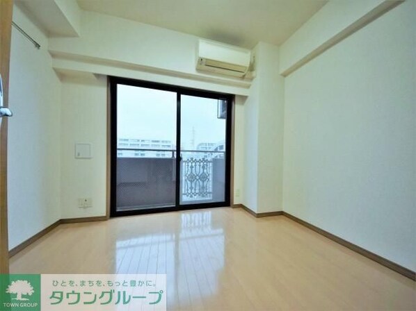 グリフィン新横浜・七番館の物件内観写真